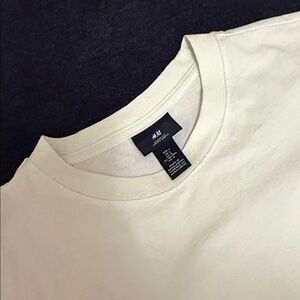 H&M Men's Light Cream Tee